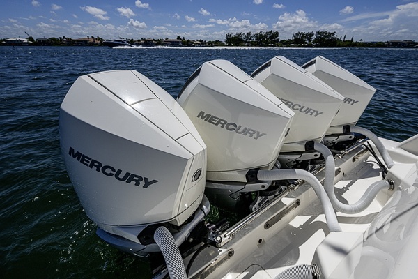 HARD BILLS 39ft SeaVee Yacht For Sale