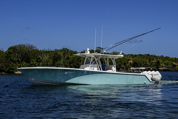 HARD BILLS 39ft SeaVee Yacht For Sale