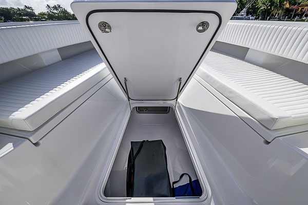 REEF BUM 41ft Bahama Yacht For Sale