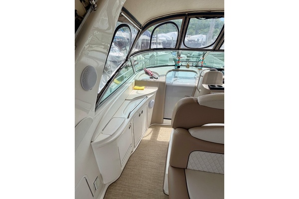 The Beach House 34ft Sea Ray Yacht For Sale