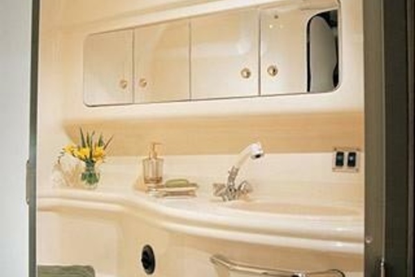 The Beach House 34ft Sea Ray Yacht For Sale