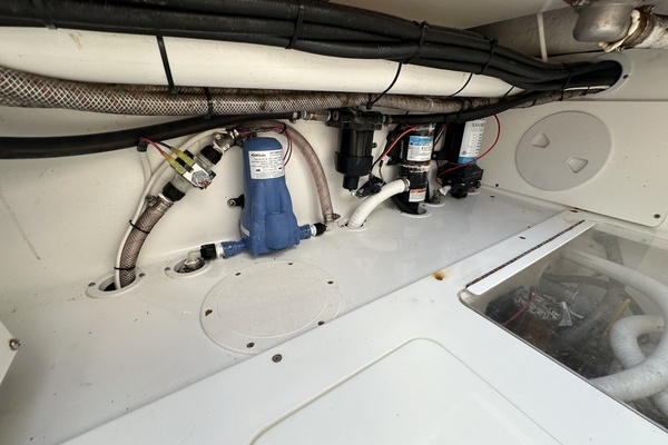 2023 SeaHunter 33