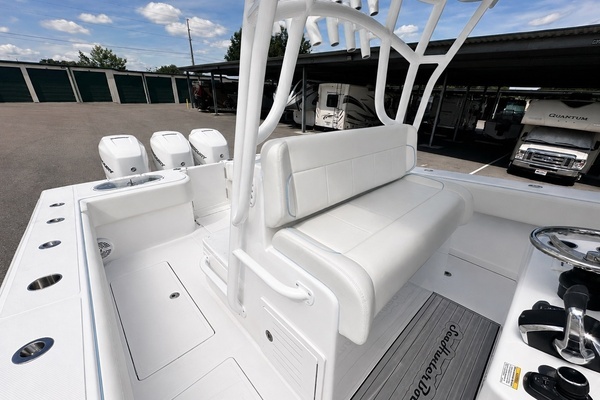 2023 SeaHunter 33