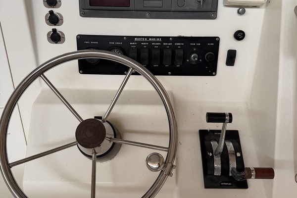 Photo of the 1999 True World Marine TE286 "Morning Glory"