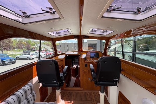 Sassy 36ft Hinckley Yacht For Sale