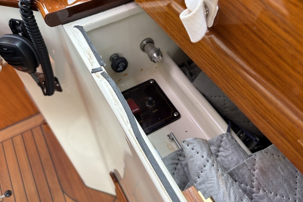 Sassy 36ft Hinckley Yacht For Sale