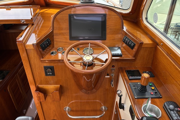 Sassy 36ft Hinckley Yacht For Sale