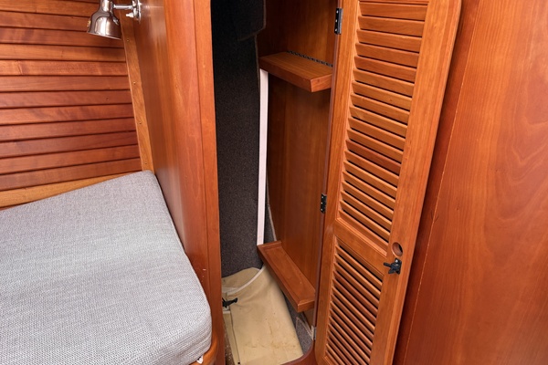 Sassy 36ft Hinckley Yacht For Sale