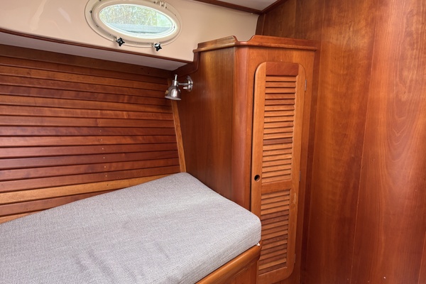 Sassy 36ft Hinckley Yacht For Sale