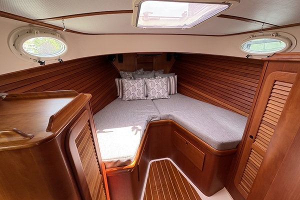 Sassy 36ft Hinckley Yacht For Sale