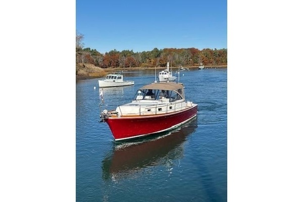 1998 Grand Banks 38