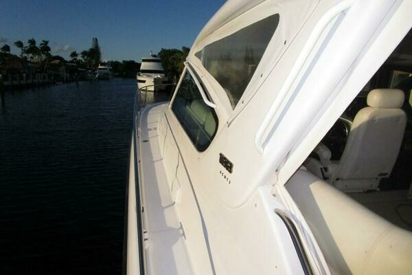 2003 Tiara Yachts 52