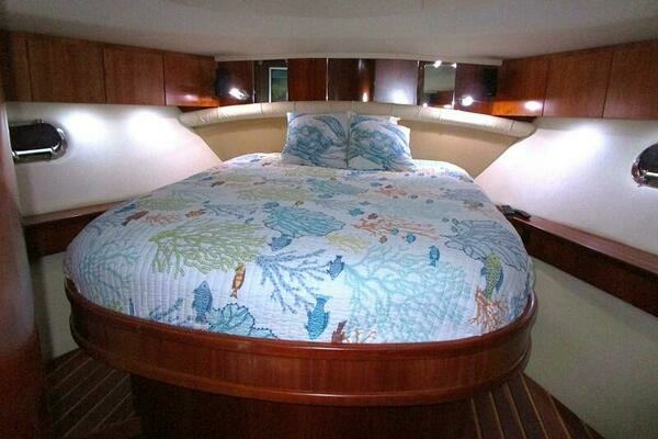 2003 Tiara Yachts 52