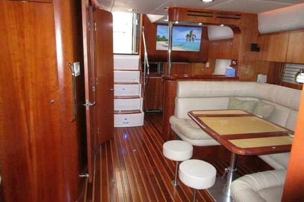 2003 Tiara Yachts 52