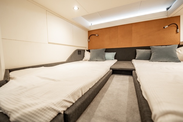 QUATTRO CAVALLI 47ft Azimut Yacht For Sale