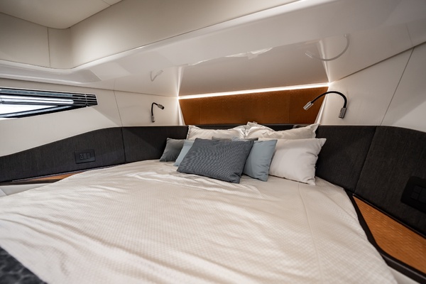 QUATTRO CAVALLI 47ft Azimut Yacht For Sale