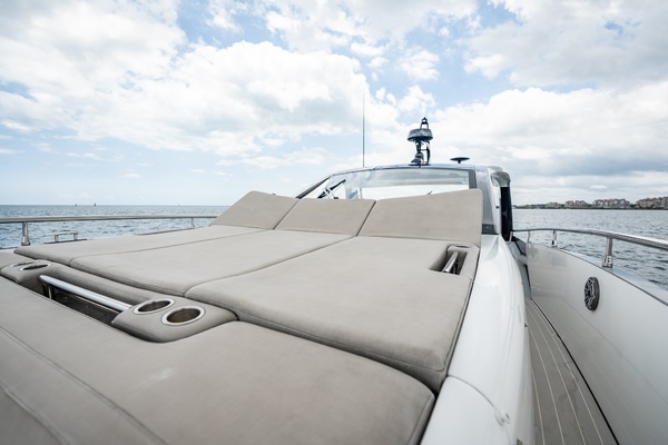 QUATTRO CAVALLI 47ft Azimut Yacht For Sale