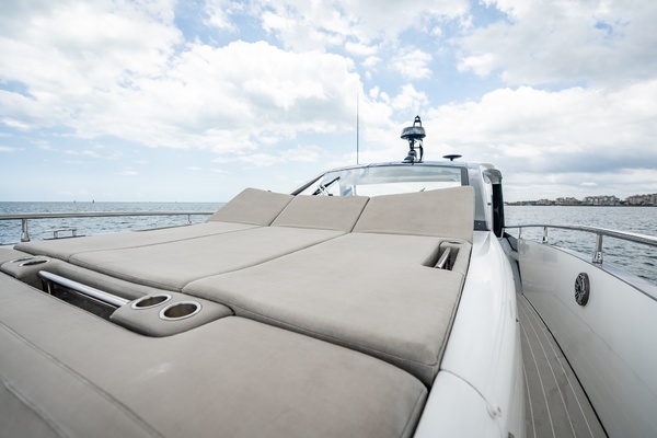 Azimut VERVE 47 Yacht For Sale