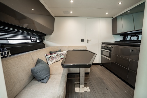Azimut VERVE 47 Yacht For Sale