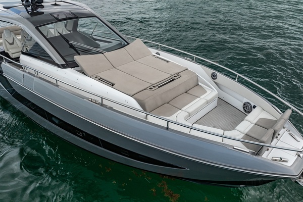 QUATTRO CAVALLI 47ft Azimut Yacht For Sale