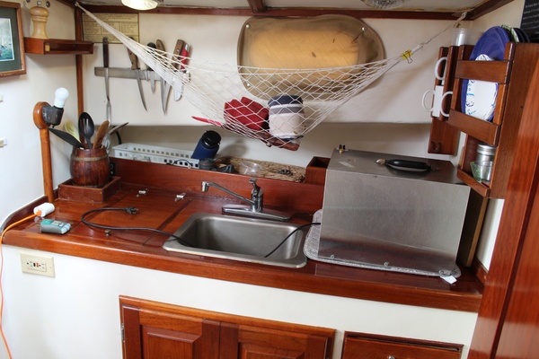 SOUTHPAW 31ft Duffy Yacht For Sale