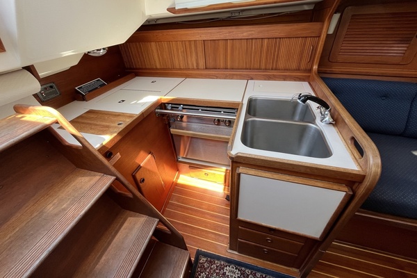 34ft Sabre Yacht For Sale