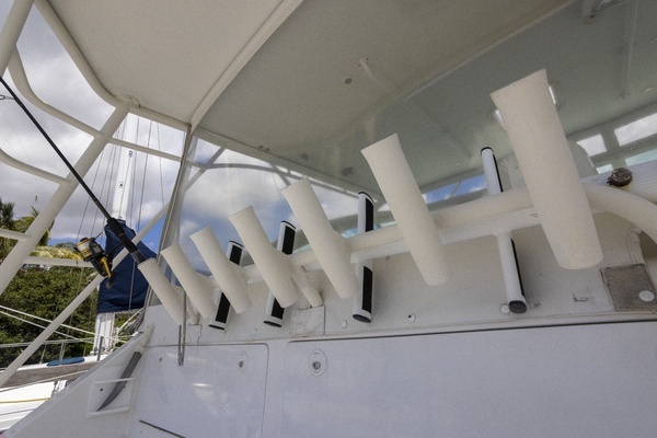 Cabo 45 EXPRESS Yacht For Sale