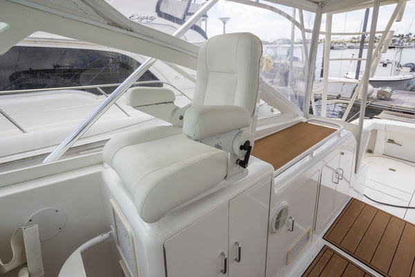 Cabo 45 EXPRESS Yacht For Sale