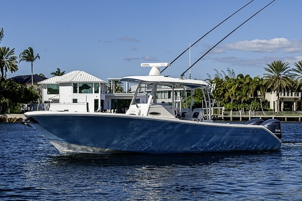 2021 Cobia 32