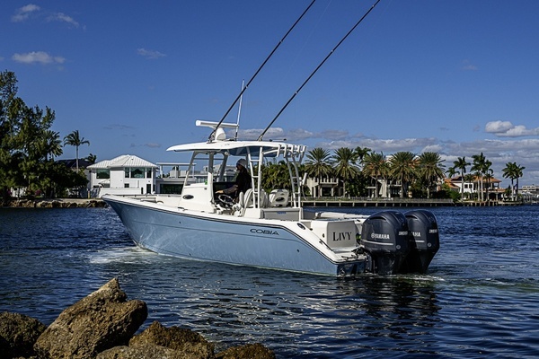 2021 Cobia 32