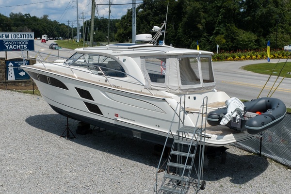 36ft Marex Yacht For Sale