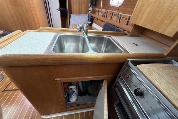 Nautilus 35ft Catalina Yacht For Sale