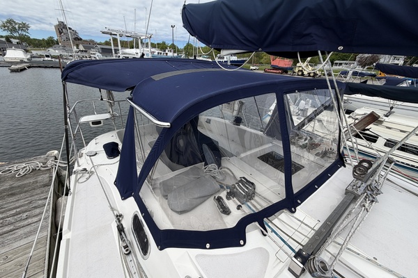 Nautilus 35ft Catalina Yacht For Sale