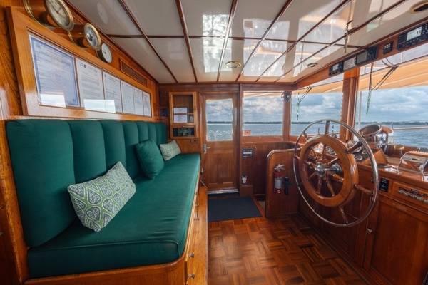 INNISFAIL 91ft Mathis Trumpy Yacht For Sale