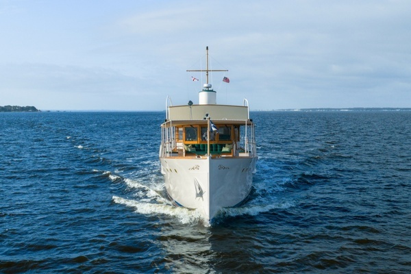 Mathis Trumpy Trumpy Fantail Yacht For Sale