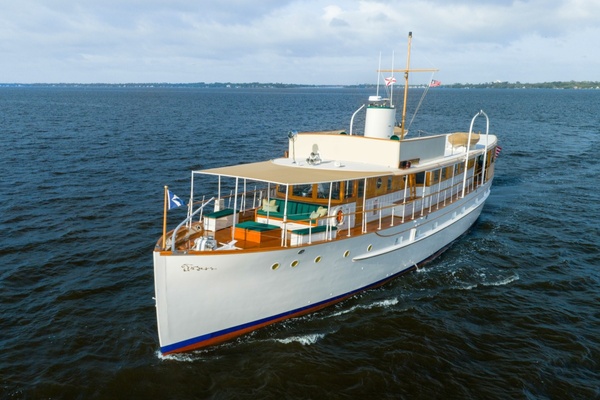 INNISFAIL 91ft Mathis Trumpy Yacht For Sale