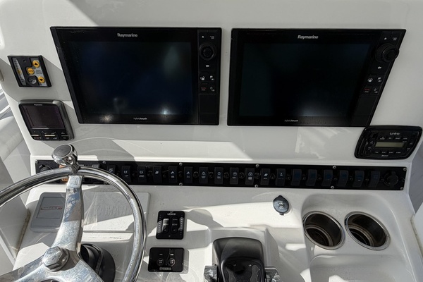 30ft Sea Hunt Yacht For Sale