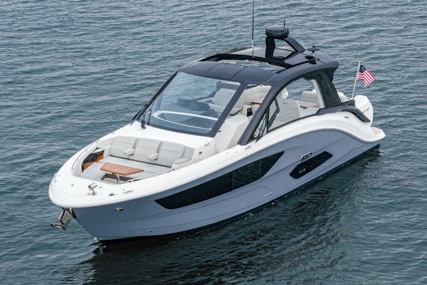 2022 Sea Ray 37