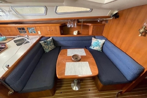 Serenity 41ft Hunter Yacht For Sale
