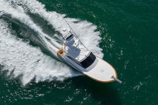2015 Jarrett Bay 43