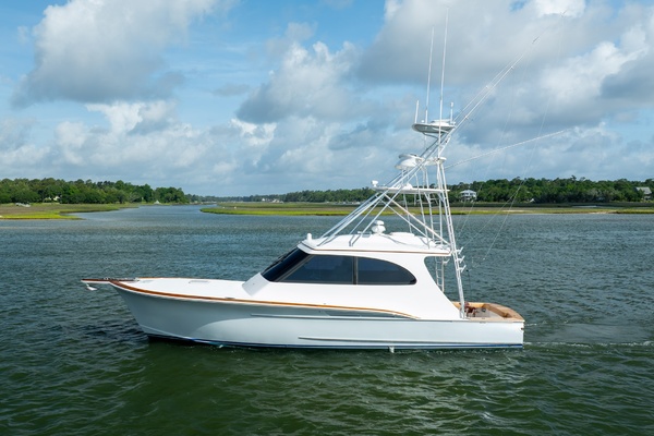 Robin Hood 43ft Jarrett Bay Yacht For Sale