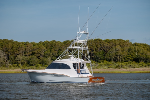 Robin Hood 43ft Jarrett Bay Yacht For Sale