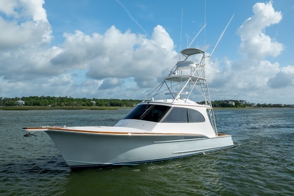 2015 Jarrett Bay 43