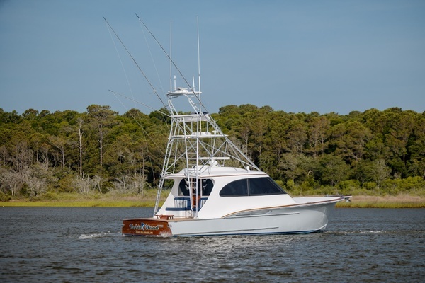 2015 Jarrett Bay 43