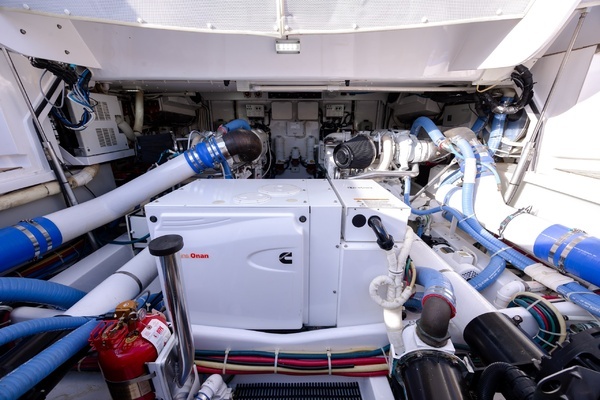 2015 Jarrett Bay 43