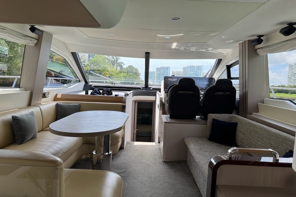 55ft Azimut Yacht For Sale