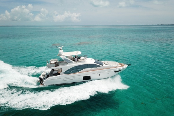 Photo of the 2021 Azimut 55 Fly