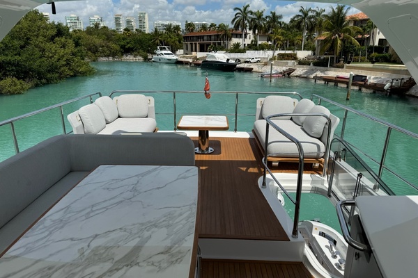 55ft Azimut Yacht For Sale