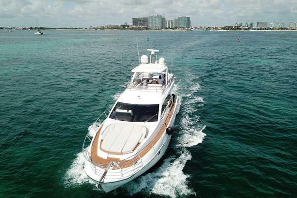 55-ft-Azimut-2021-55 Fly-Cancun Mexico yacht for sale