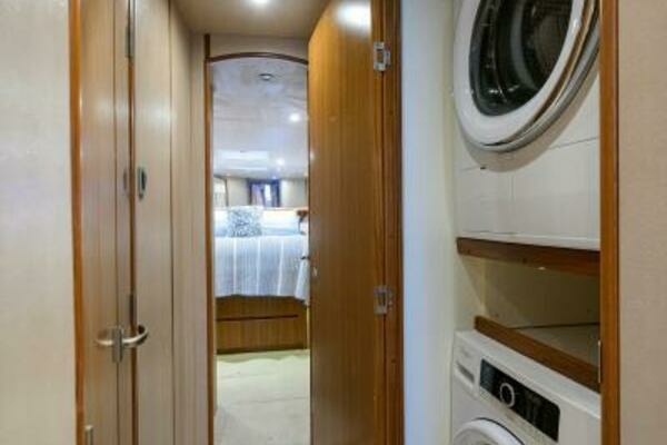 2008 Viking 60